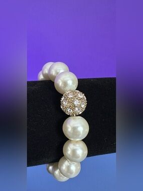 Faux Pearl Stretch Bracelet Gold Rhinestone Accent Elegant Statement Bracelet